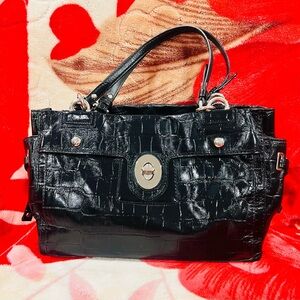 Vintage Coach black croc-embossed leather shoulder bag Excellent used condition